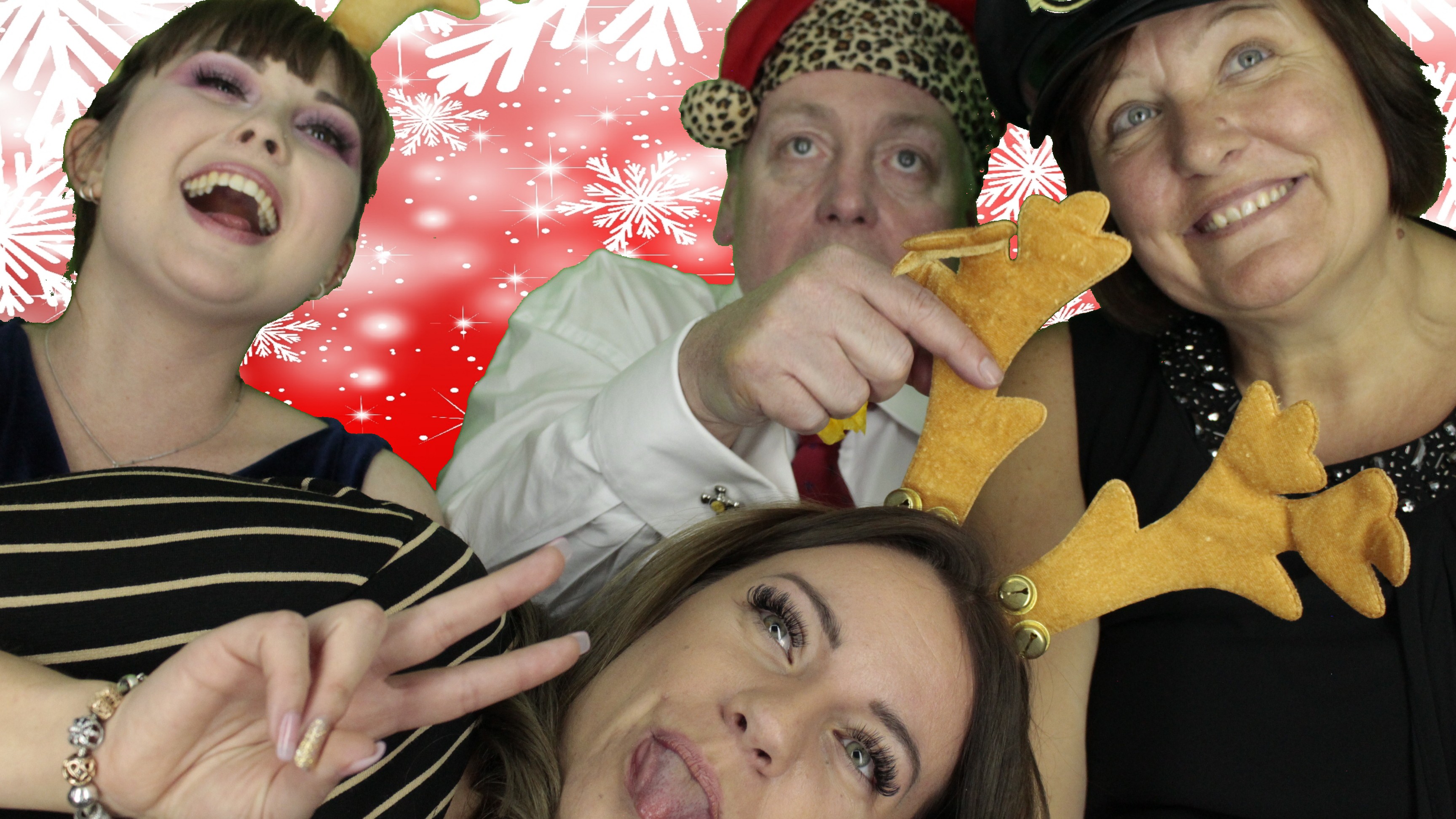Portsmouth Water Christmas Party | View more photos from the event at gallery.myphotoboothexperience.co.uk/u/MyPhotoBoothExperienceLtd/Portsmouth-Water-Christmas-Party